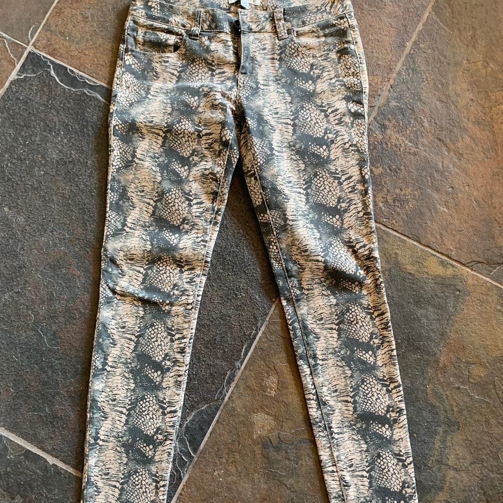 Cabi snakeskin skinny jeans, size 2